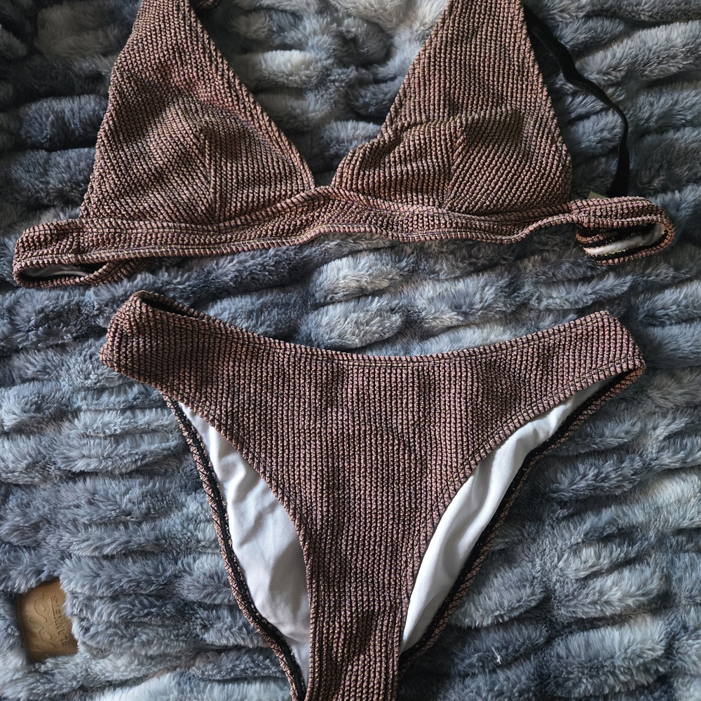 Textured Bikini Set